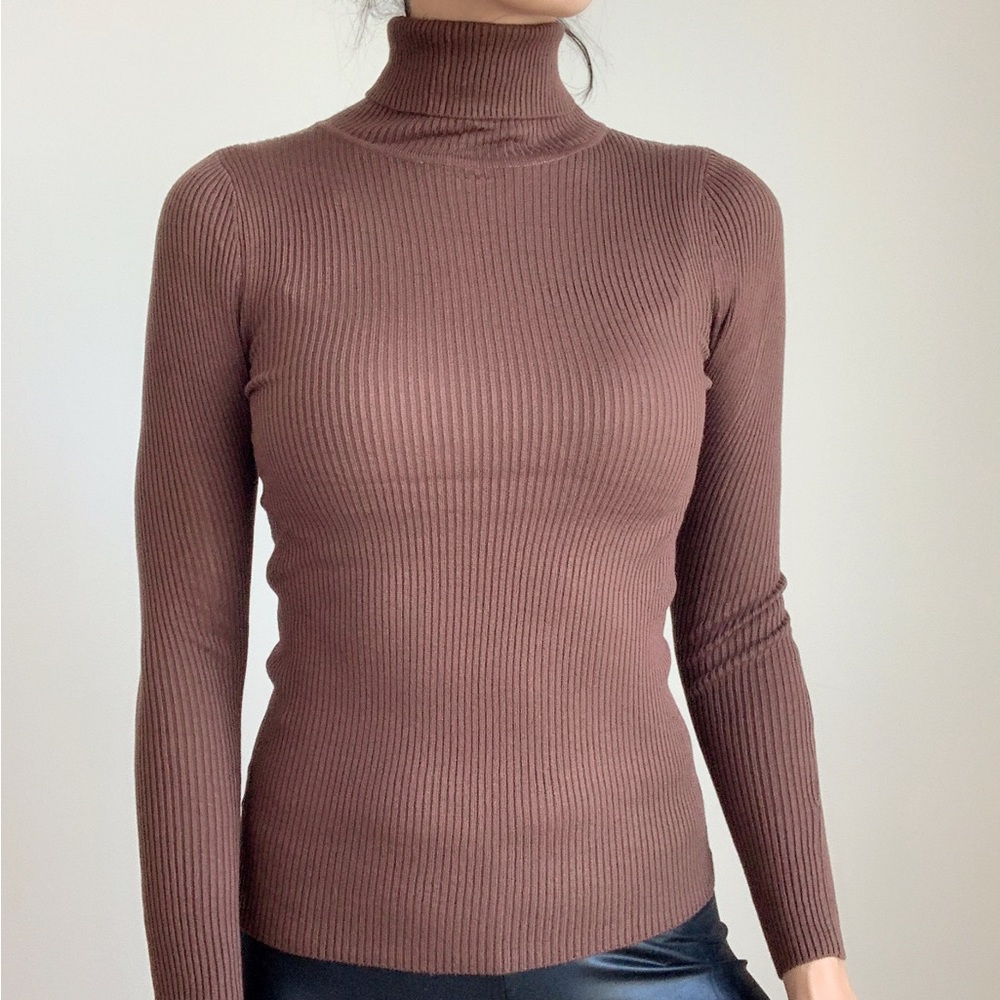 SOFT SLIM FIT TURTLENECK TOP - BROWN - Picture 5 of 9